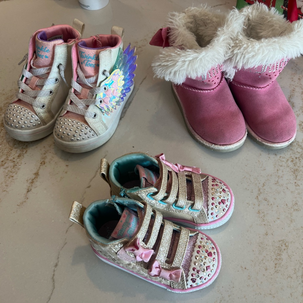 Little girls sneaker bundle 💕
